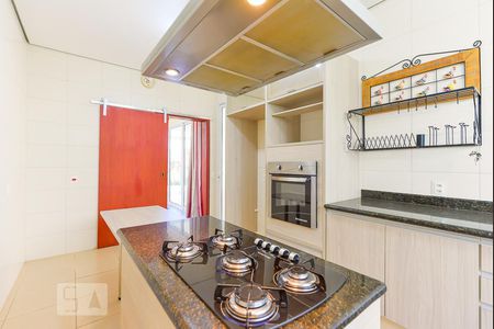 Casa de condomínio à venda com 283m², 3 quartos e 5 vagasCozinha