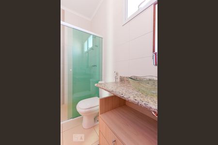 Casa de condomínio à venda com 283m², 3 quartos e 5 vagasBanheiro Suíte 3