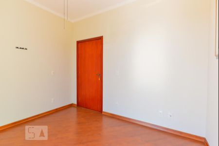 Casa de condomínio à venda com 283m², 3 quartos e 5 vagasSuíte 3