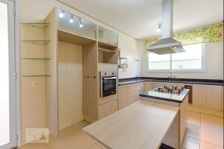 Casa de condomínio à venda com 283m², 3 quartos e 5 vagasCozinha