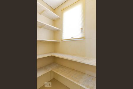 Casa de condomínio à venda com 283m², 3 quartos e 5 vagasDespensa