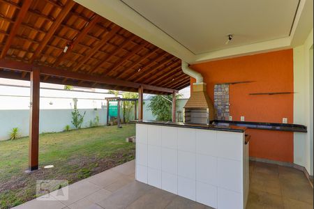 Casa de condomínio à venda com 283m², 3 quartos e 5 vagasChurrasqueira
