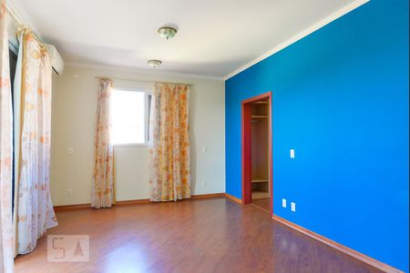 Casa de condomínio à venda com 283m², 3 quartos e 5 vagasSuíte 1