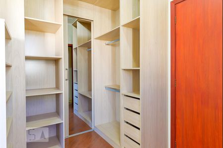 Casa de condomínio à venda com 283m², 3 quartos e 5 vagasSuíte 1