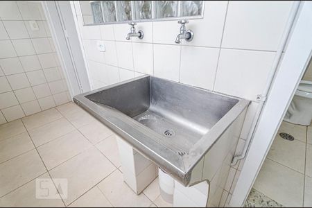 Apartamento para alugar com 97m², 2 quartos e 1 vagaÁrea de serviço