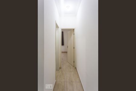 Corredor de apartamento para alugar com 1 quarto, 40m² em Jardim das Flores, Osasco