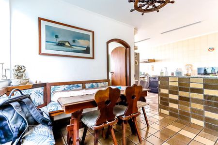 Sala de casa à venda com 4 quartos, 260m² em Vila Medeiros, São Paulo