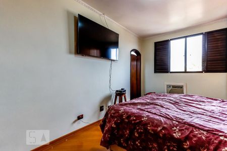 Casa à venda com 260m², 4 quartos e 3 vagasSuíte