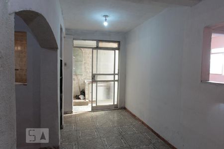 Sala de casa para alugar com 2 quartos, 120m² em Paraíso, Belo Horizonte