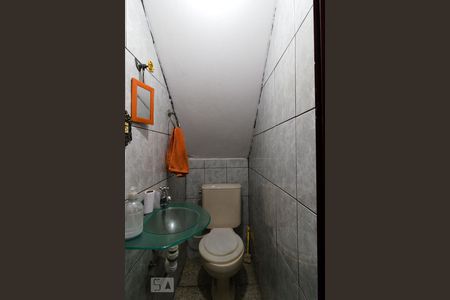 Lavabo de casa à venda com 4 quartos, 157m² em Parque Maraba, Taboão da Serra