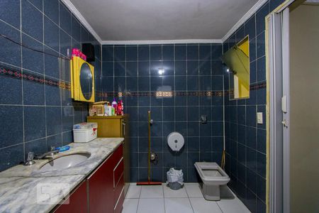 Casa à venda com 90m², 2 quartos e sem vagaBanheiro do quarto 1