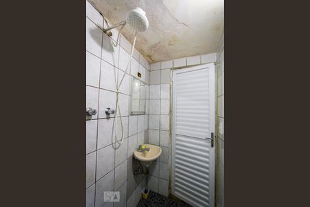 Casa à venda com 90m², 2 quartos e sem vagaBanheiro social