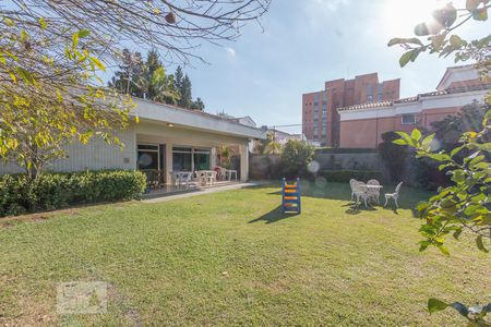 Casa à venda com 800m², 4 quartos e 6 vagasQuintal