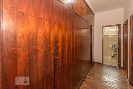 Casa à venda com 800m², 4 quartos e 6 vagasCloset do Quarto 1