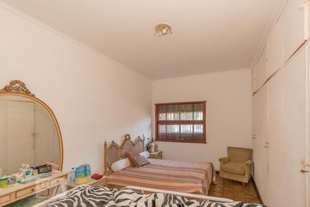 Casa à venda com 800m², 4 quartos e 6 vagasQuarto 2