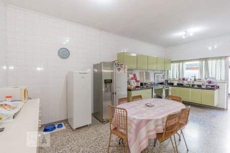 Casa à venda com 800m², 4 quartos e 6 vagasCozinha