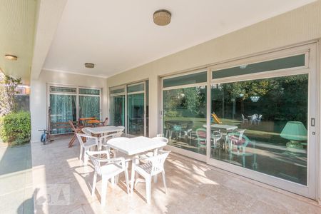 Casa à venda com 800m², 4 quartos e 6 vagasVaranda da Sala