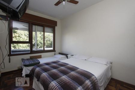 QUARTO 1 de apartamento para alugar com 2 quartos, 80m² em Navegantes, Porto Alegre