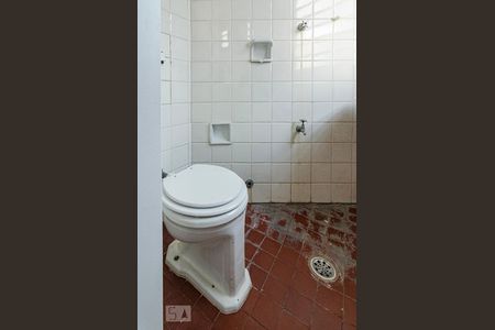 Casa para alugar com 231m², 3 quartos e 4 vagasBanheiro de serviço