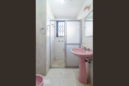 Casa para alugar com 231m², 3 quartos e 4 vagasBanheiro