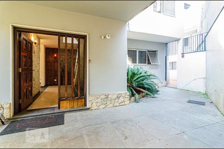 Casa para alugar com 231m², 3 quartos e 4 vagasEntrada