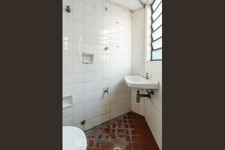 Casa para alugar com 231m², 3 quartos e 4 vagasBanheiro de serviço