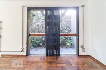 Casa para alugar com 231m², 3 quartos e 4 vagasSala