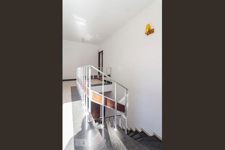 Casa para alugar com 231m², 3 quartos e 4 vagasHall superior