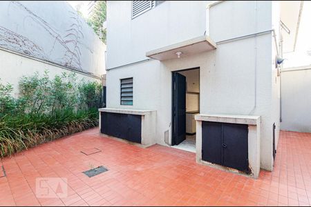 Casa para alugar com 231m², 3 quartos e 4 vagasQuintal