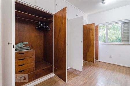 Casa para alugar com 231m², 3 quartos e 4 vagasCloset