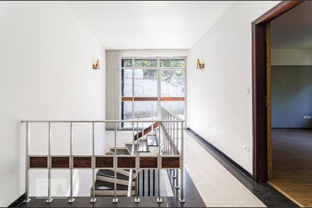 Casa para alugar com 231m², 3 quartos e 4 vagasHall superior