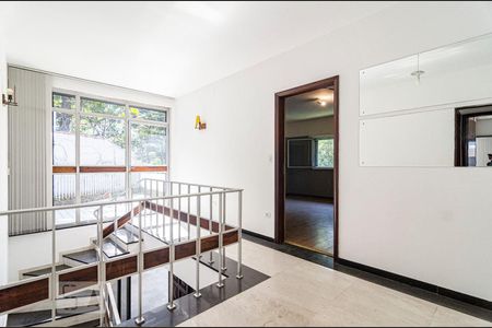 Casa para alugar com 231m², 3 quartos e 4 vagasHall superior