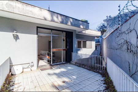 Casa para alugar com 231m², 3 quartos e 4 vagasVaranda