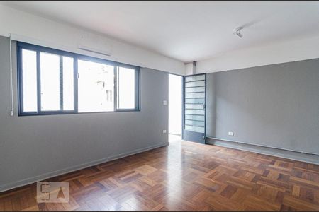 Casa para alugar com 231m², 3 quartos e 4 vagasSala edícula