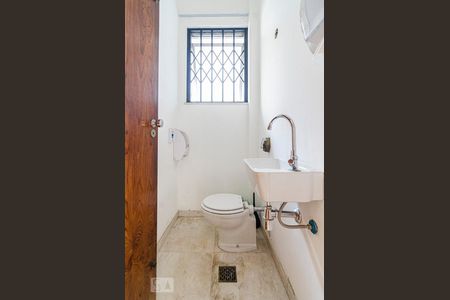 Casa para alugar com 231m², 3 quartos e 4 vagasLavabo