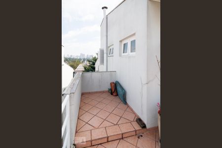 Casa de condomínio para alugar com 487m², 4 quartos e 4 vagas Casa de condomínio para alugar com 487m², 4 quartos e 4 vagasVaranda Sala Íntima