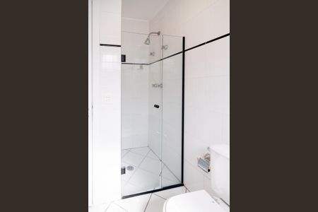 Casa de condomínio para alugar com 487m², 4 quartos e 4 vagas Casa de condomínio para alugar com 487m², 4 quartos e 4 vagasBanheiro Quarto 4 - Suíte