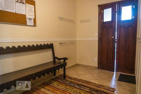 Casa à venda com 230m², 4 quartos e 3 vagas Casa à venda com 230m², 4 quartos e 3 vagasBanheiro 1