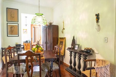 Casa à venda com 230m², 4 quartos e 3 vagas Casa à venda com 230m², 4 quartos e 3 vagasSala de Jantar