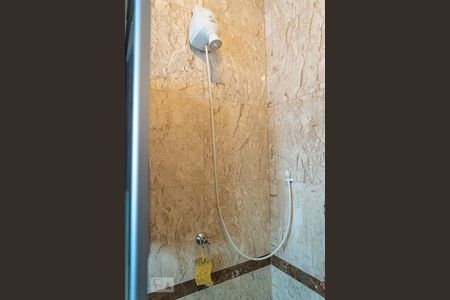 Casa à venda com 230m², 4 quartos e 3 vagas Casa à venda com 230m², 4 quartos e 3 vagasBanheiro Social