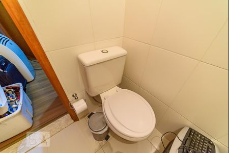 Casa à venda com 300m², 4 quartos e 2 vagasBanheiro da Suíte 2