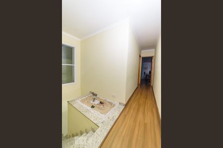 Casa à venda com 300m², 4 quartos e 2 vagasCorredor