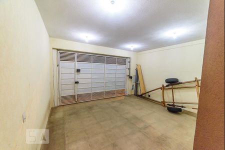 Casa à venda com 300m², 4 quartos e 2 vagasGaragem