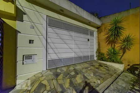 Casa à venda com 300m², 4 quartos e 2 vagasFachada