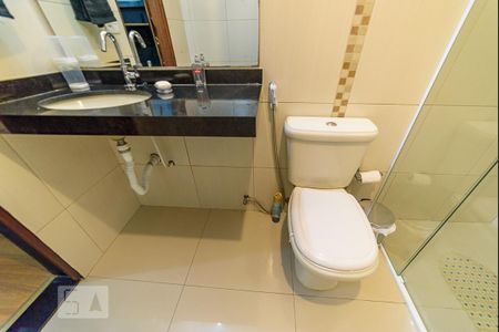 Casa à venda com 300m², 4 quartos e 2 vagasBanheiro da Suíte 1