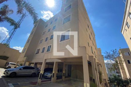 Apartamento à venda com 54m², 2 quartos e 1 vaga Apartamento à venda com 54m², 2 quartos e 1 vagaFachada