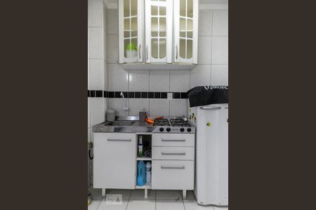 Cozinha de kitnet/studio para alugar com 1 quarto, 32m² em Embaré, Santos