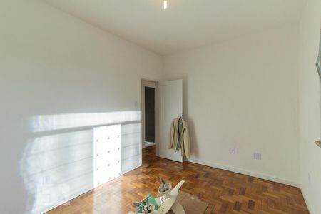 Quarto 1 de apartamento para alugar com 2 quartos, 46m² em Del Castilho, Rio de Janeiro