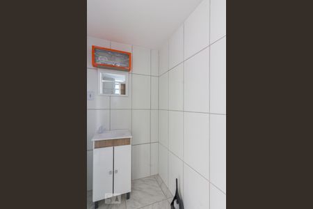 Banheiro de apartamento para alugar com 1 quarto, 40m² em Petrópolis, Porto Alegre