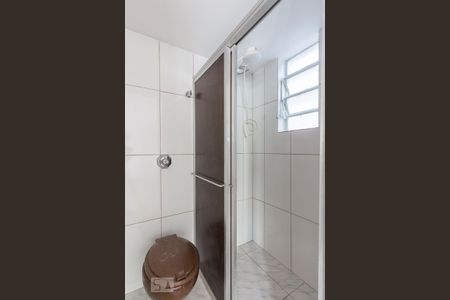 Banheiro de apartamento para alugar com 1 quarto, 40m² em Petrópolis, Porto Alegre